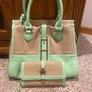 Handbag/Satchel with large matching wallet